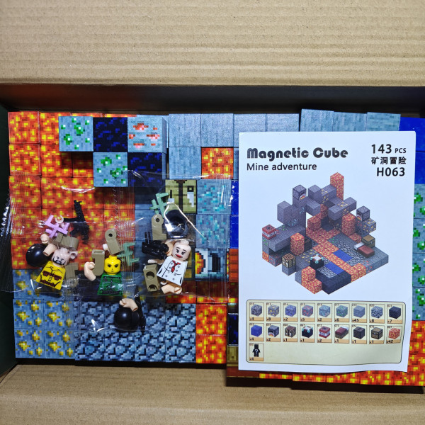 Магнітний конструктор з кубиків Шахта з лавою 143 шт. Minecraft Magnetic Cube H063 — кубики майнкрафт