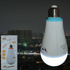 Акумуляторна usb лампа з цоколем e27 20W на патрон, розумна світлодіодна яскрава лампочка акумуляторна Аварійна