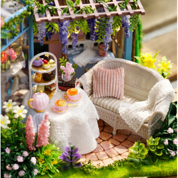 Румбокс Чайний будиночок «Рожевий сад» DIY DollHouse і пилозахисний купол з підсвічуванням 29 x 20 x 18 см