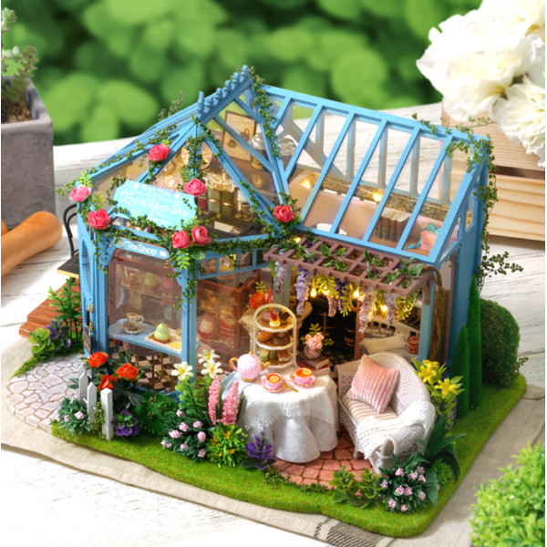 Румбокс Чайний будиночок «Рожевий сад» DIY DollHouse і пилозахисний купол з підсвічуванням 29 x 20 x 18 см
